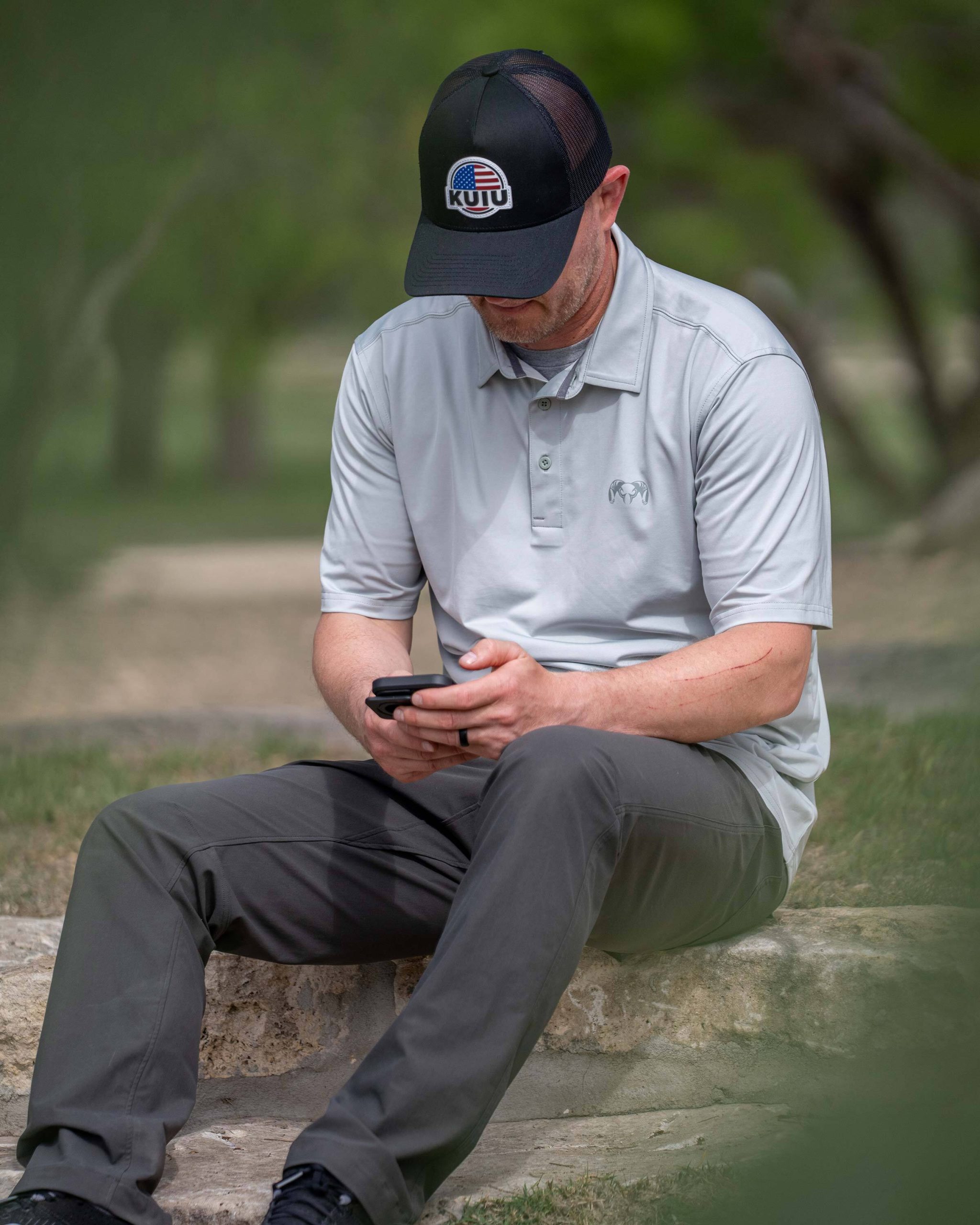 KUIU Performance Polo | Nickel - Image 5