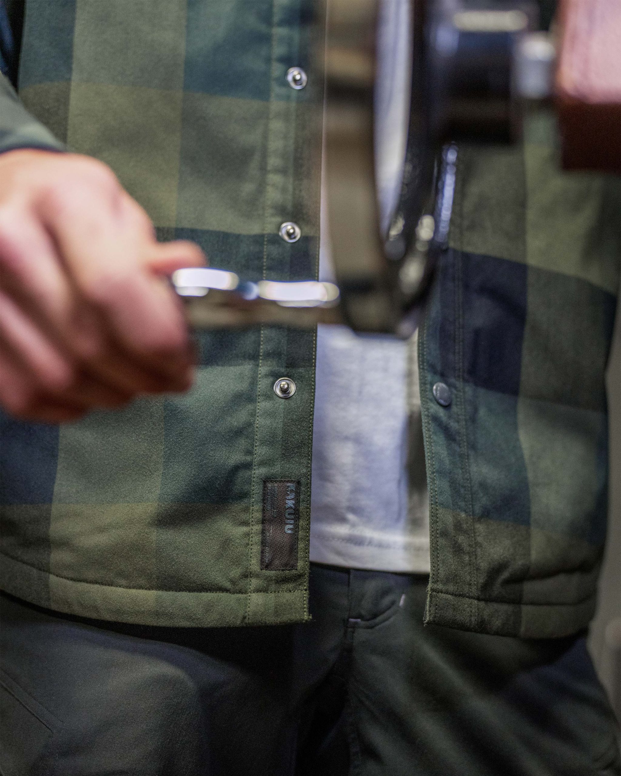 Field Flannel Fleece Shirt Jacket | Vias Plaid - Image 9