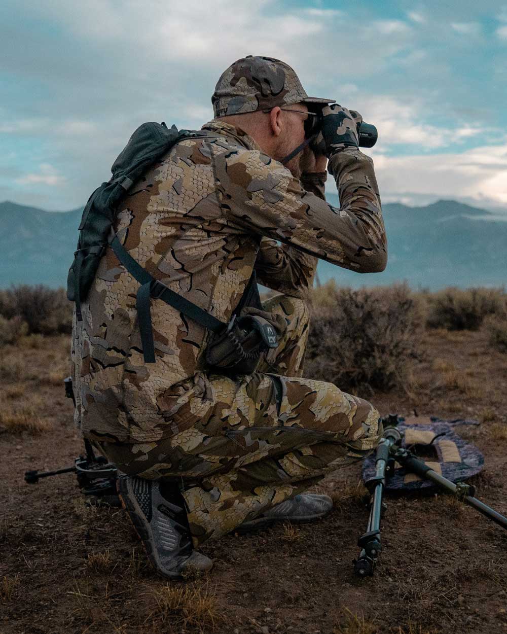 ULTRA Merino 120 LT LS Crew-T | Black - Image 7