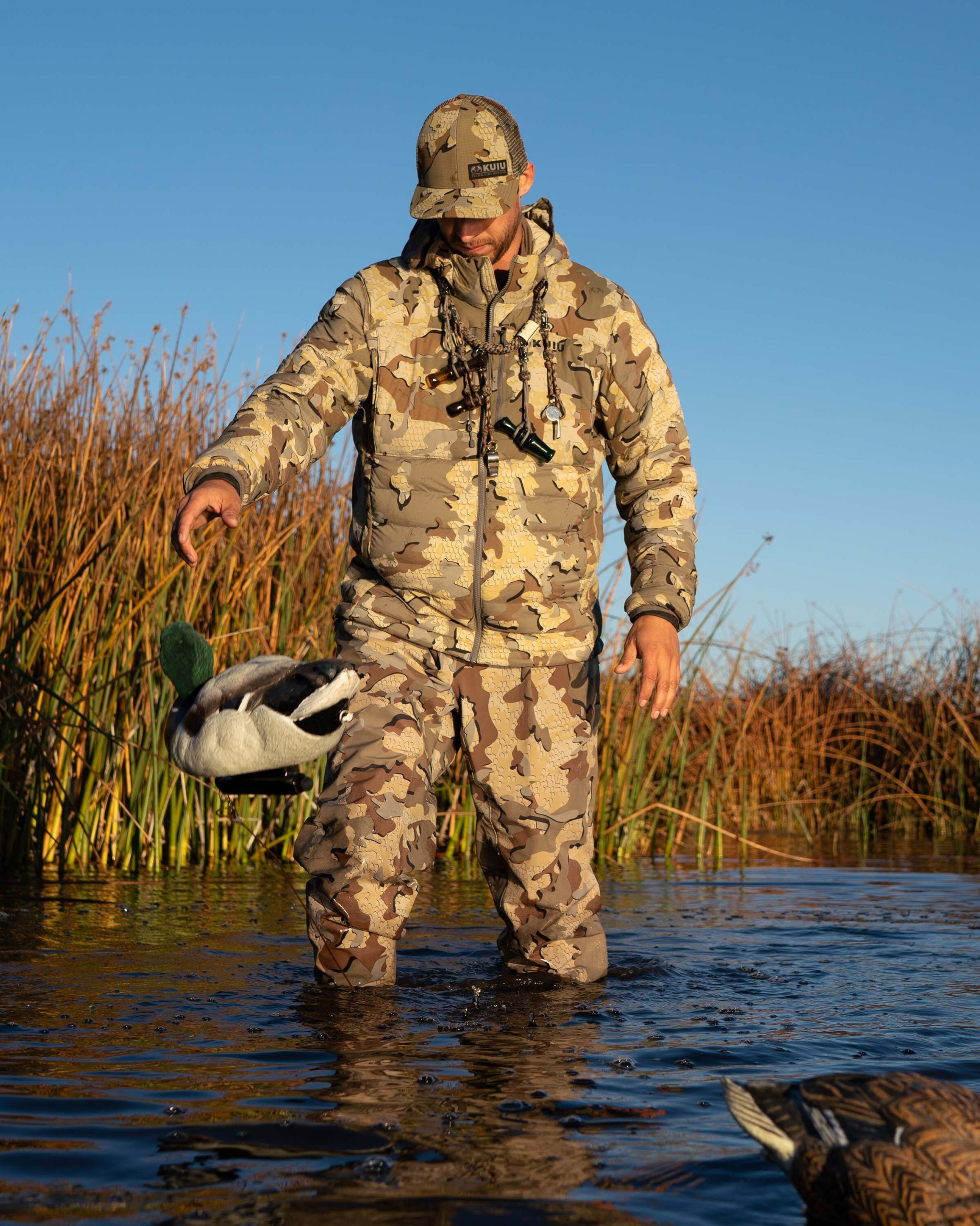 Flyway Insulated Hooded Jacket | Gunmetal - Image 5