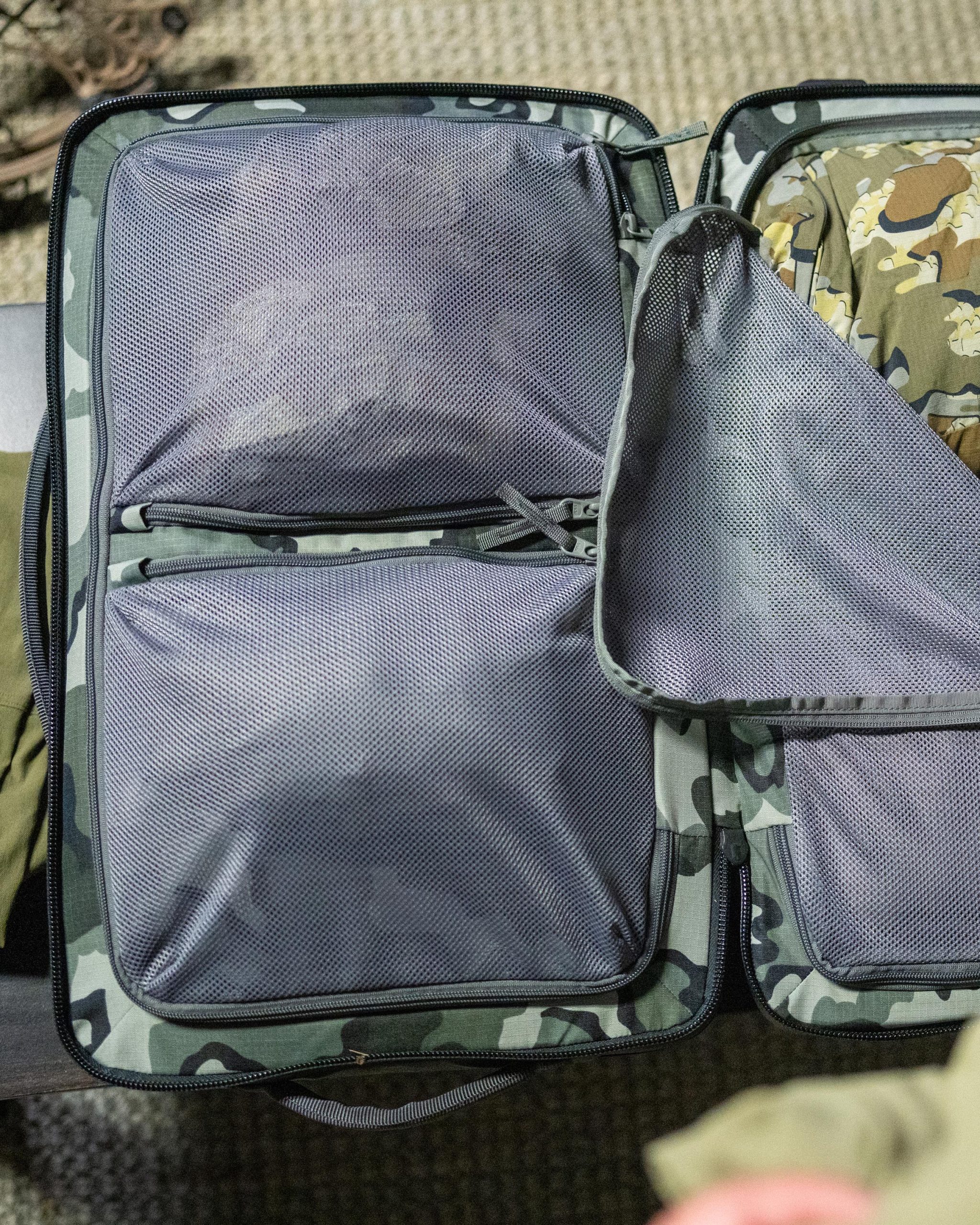 Waypoint 3000 Carry-On Roller | Gunmetal - Image 15