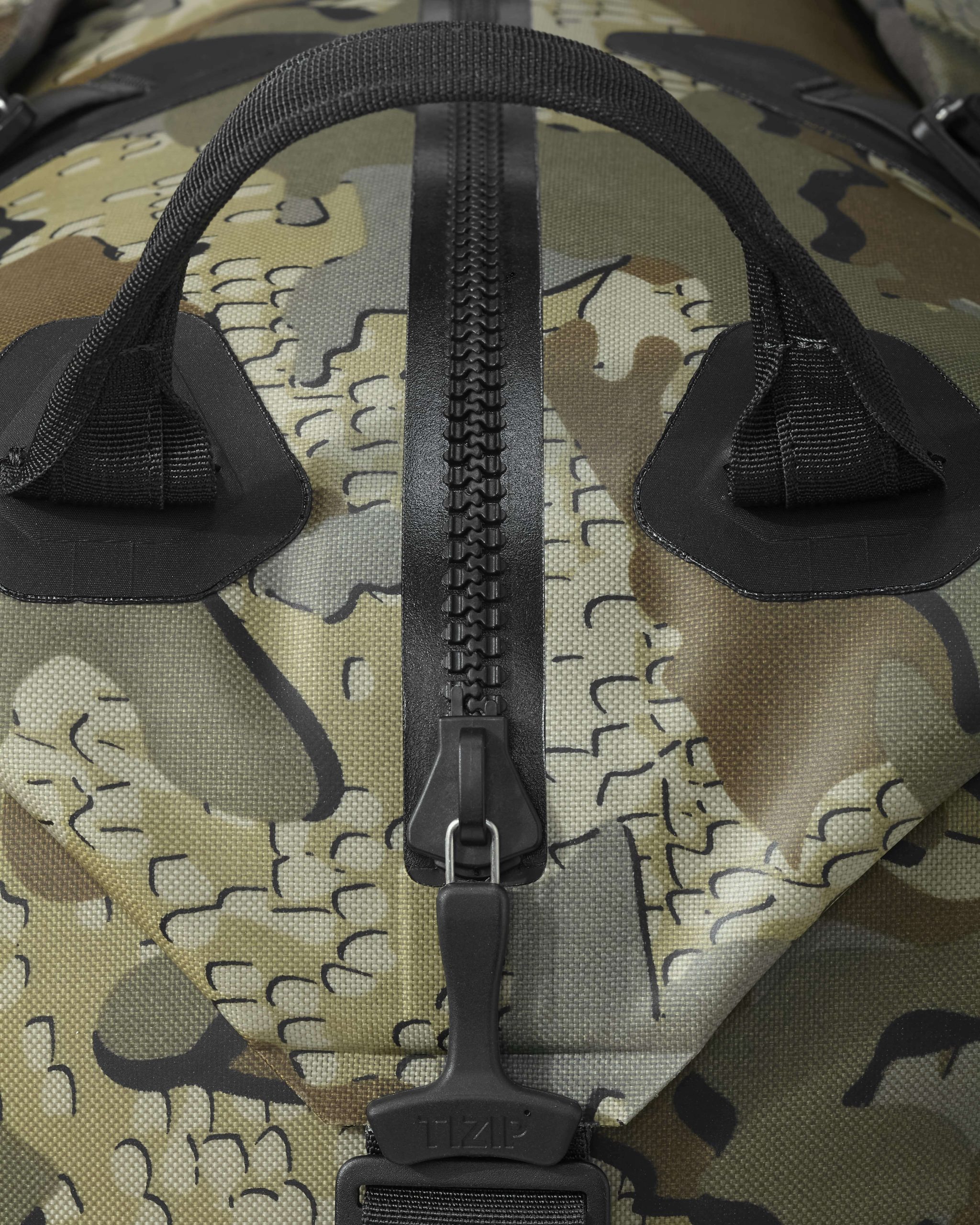 Kodiak 6600 Submersible Duffel | Verde - Image 6