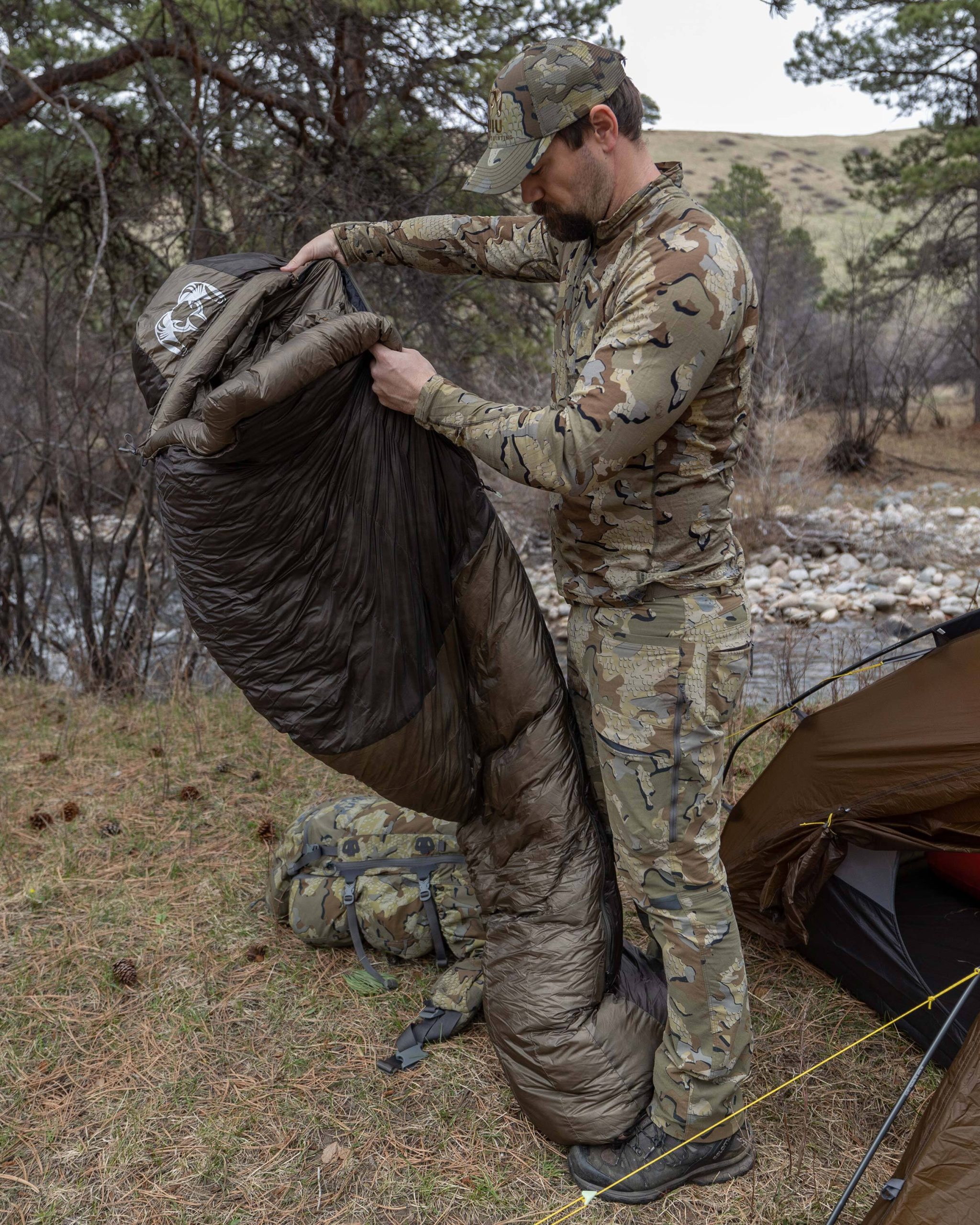 Super Down Altai 15?? Sleeping Bag | Gunmetal - Image 4