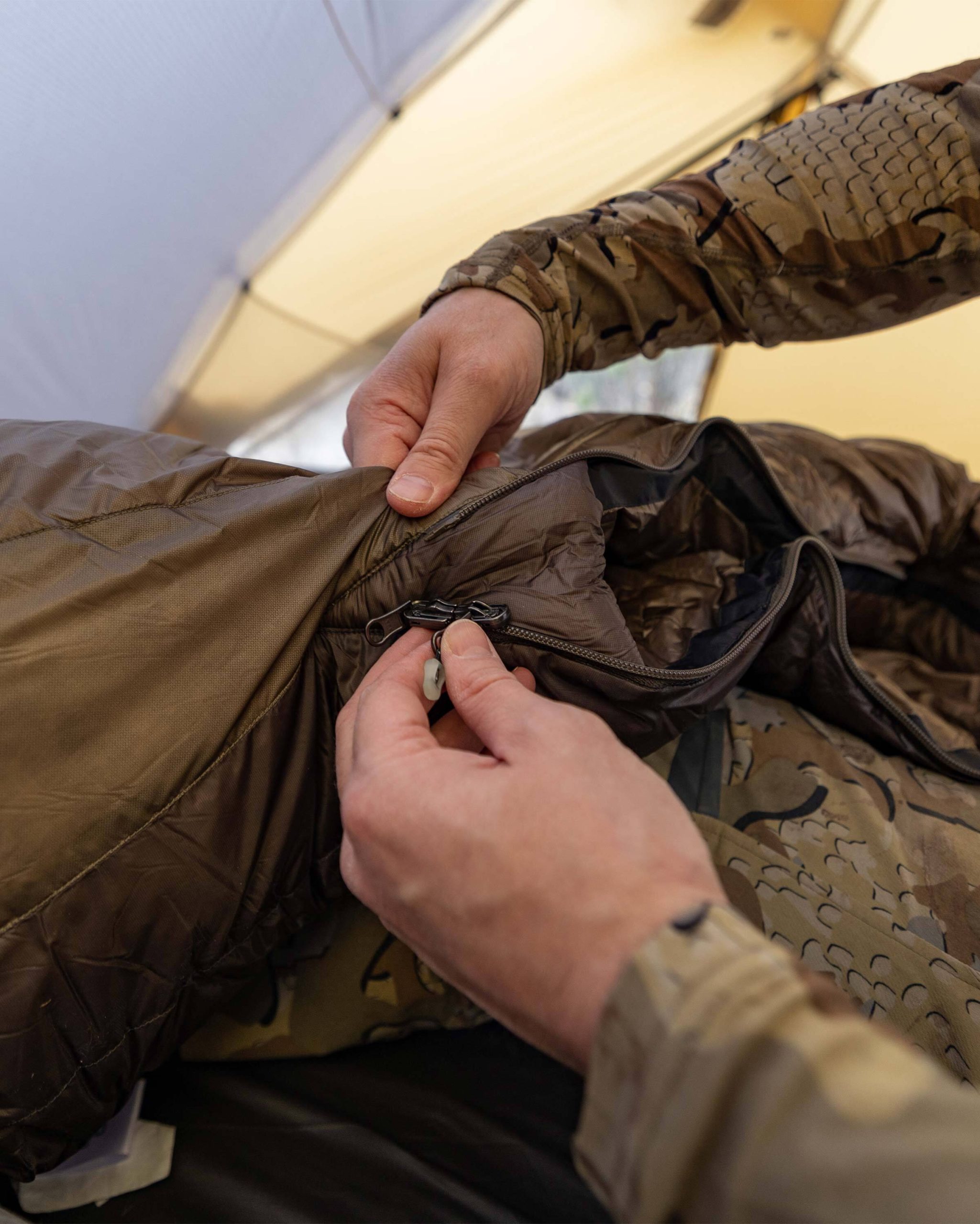 Super Down Altai 15° Sleeping Bag | Gunmetal - Image 8