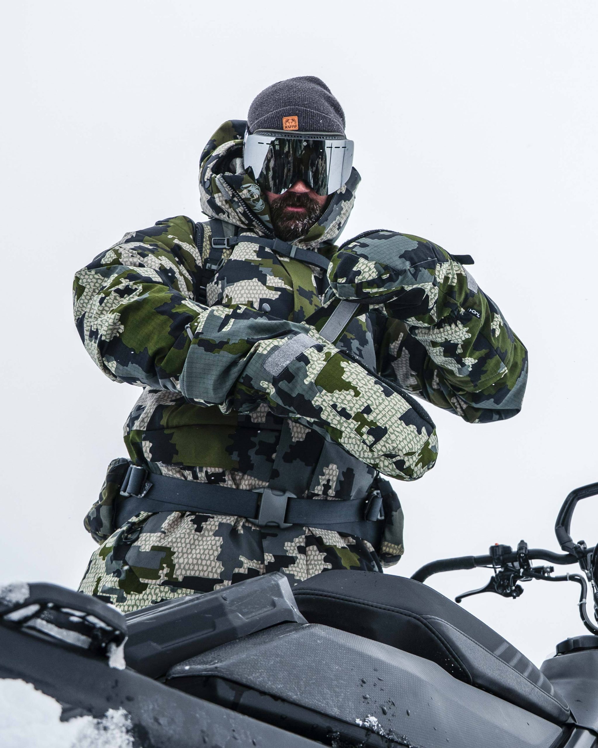 Super Down Arktuk Mitt | Verde - Image 5